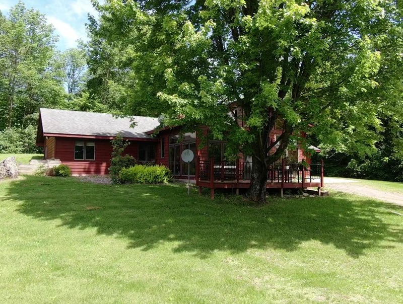 2740 10th St, Barronett, WI 54813