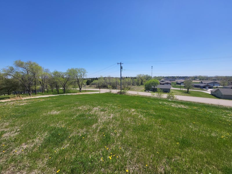 303 E Front St, Battle Lake, MN 56515