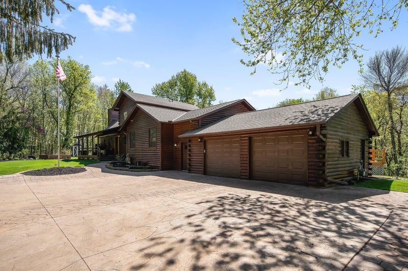4076 189th Ln NW, Oak Grove, MN 55303