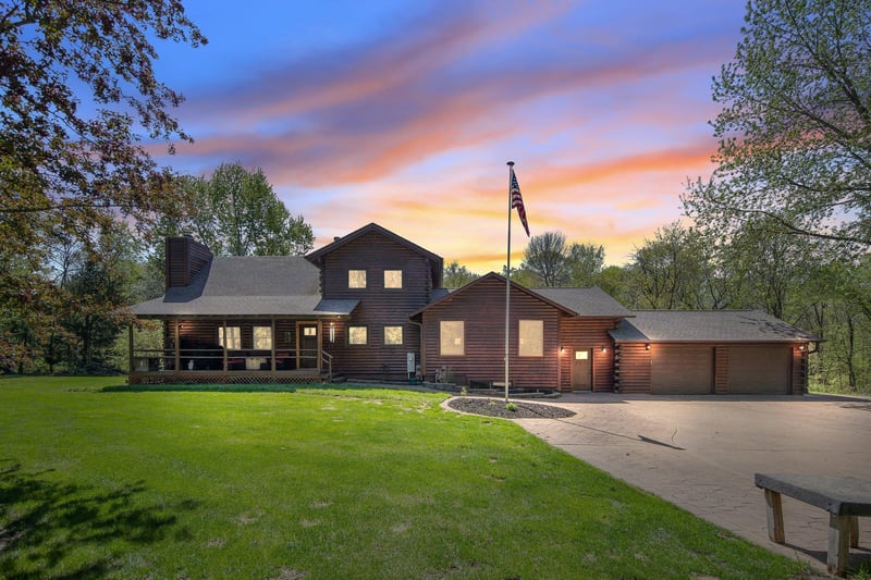 4076 189th Ln NW, Oak Grove, MN 55303
