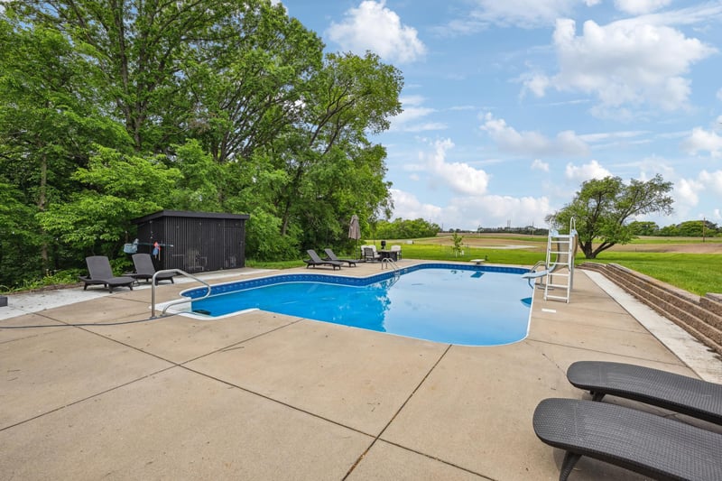 20702 27th Ave E, Clearwater, MN 55320