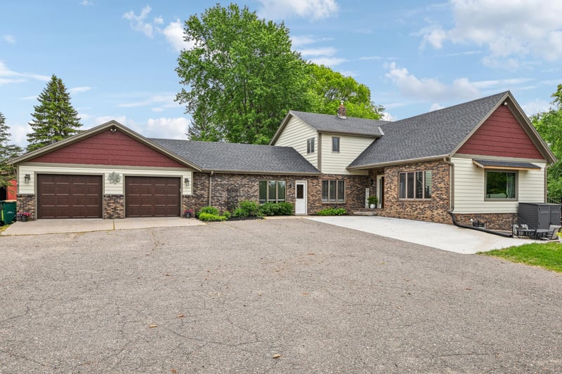 20702 27th Ave E, Clearwater, MN 55320