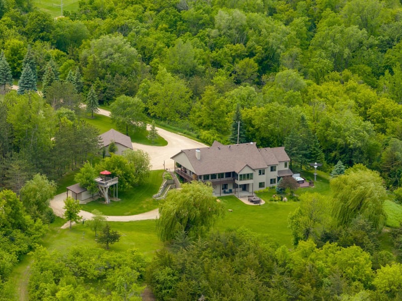 32875 Stanton Trl, Cannon Falls, MN 55009