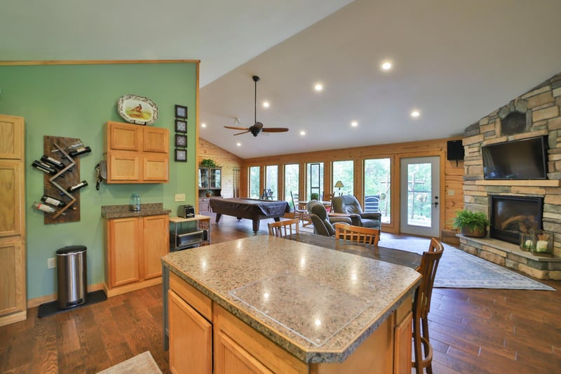 21097 Gilmer Rd, Crosby, MN 56441