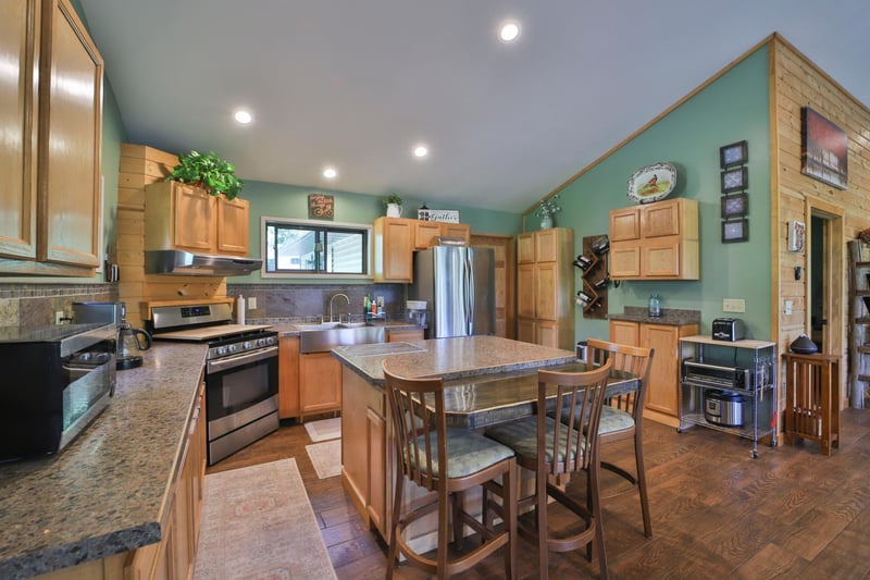 21097 Gilmer Rd, Crosby, MN 56441