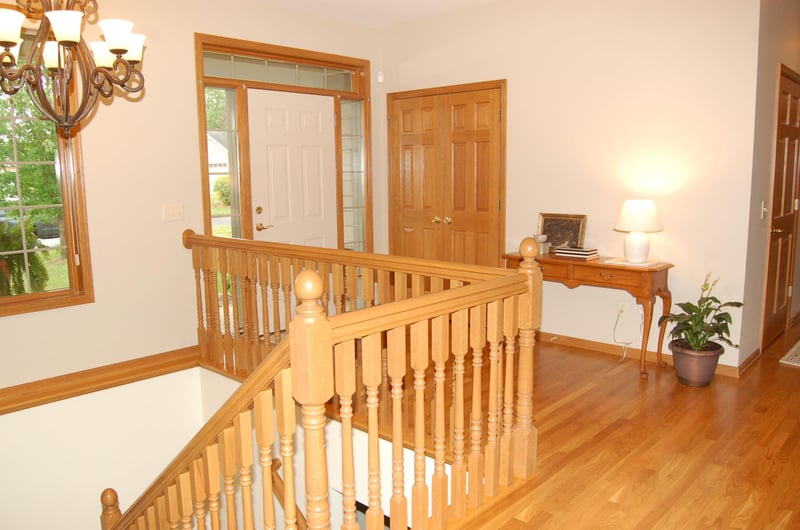 221 E 105th Street Cir, Bloomington, MN 55420