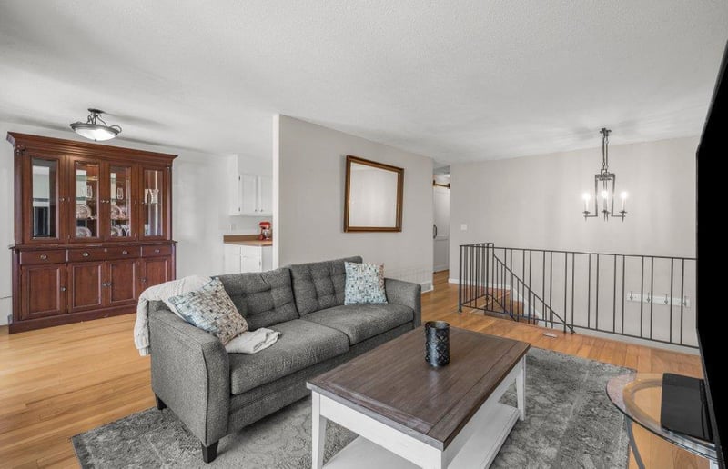 5599 Morningview Ter, Minnetrista, MN 55364