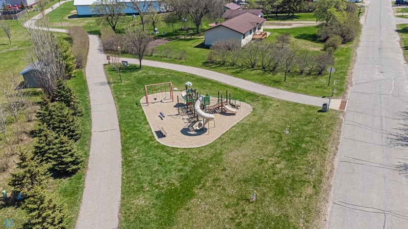 1111 Red Willow Cir, Frazee, MN 56544