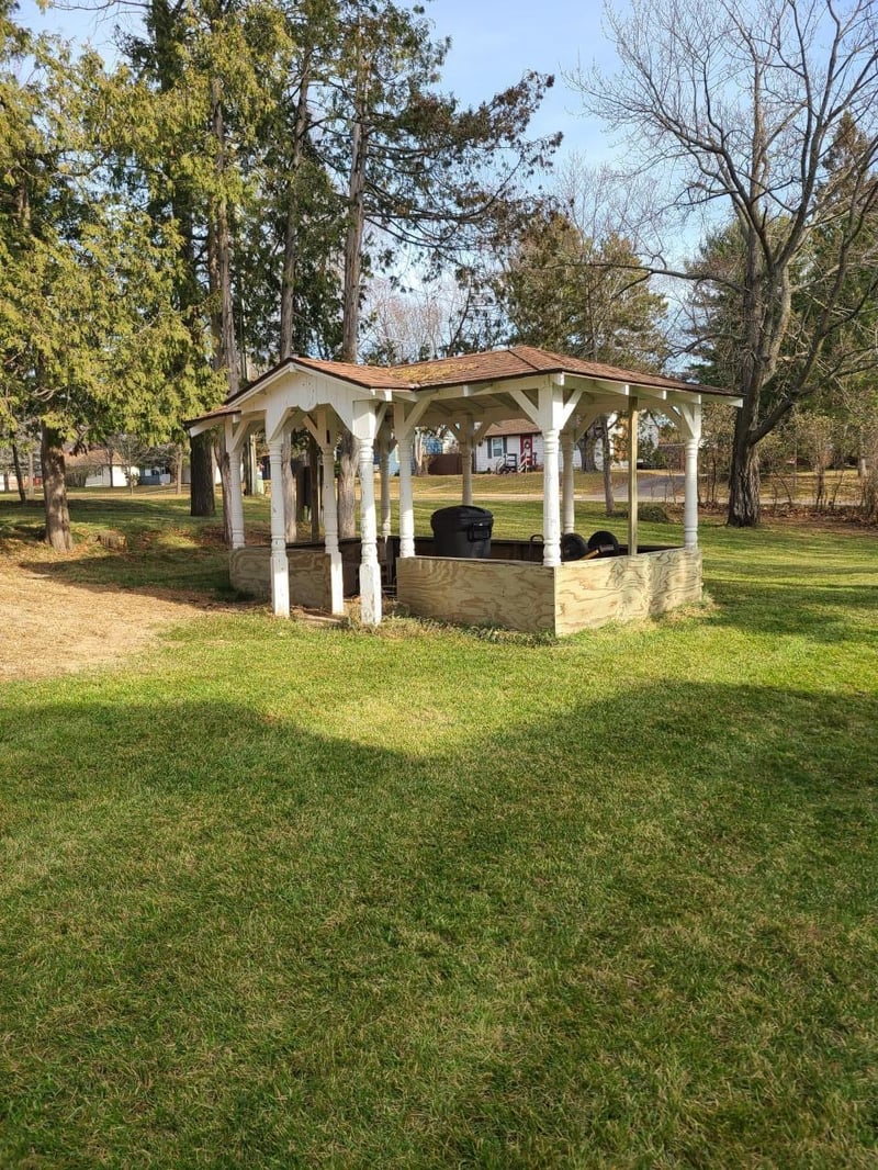 103 SW 4th St, Grand Rapids, MN 55744