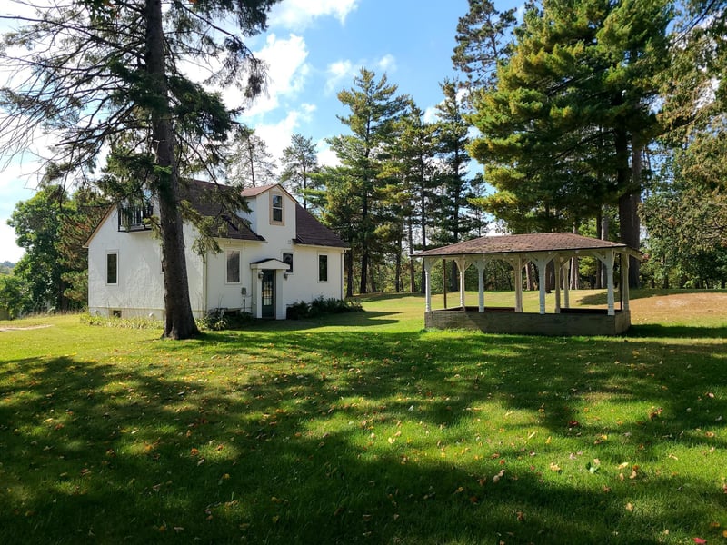 103 SW 4th St, Grand Rapids, MN 55744