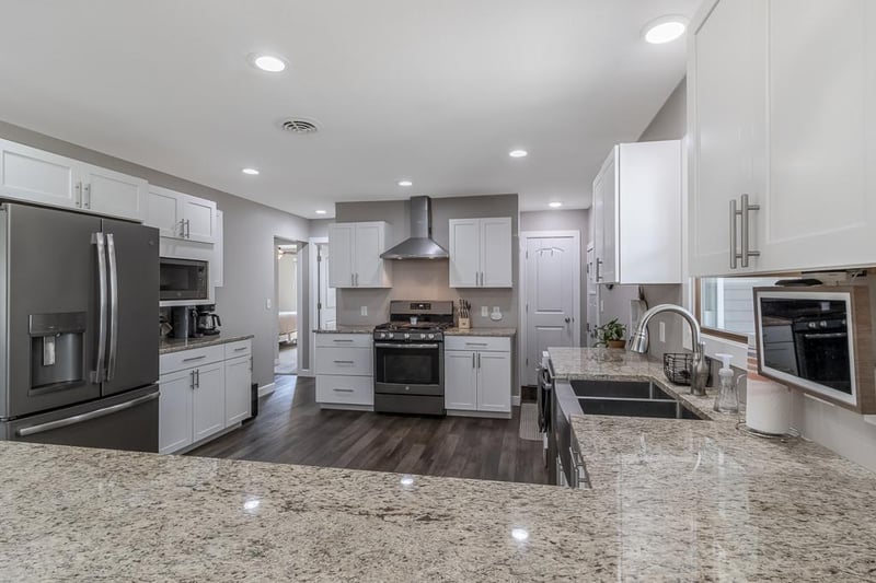 1000 Columbia St, Cleveland, MN 56017