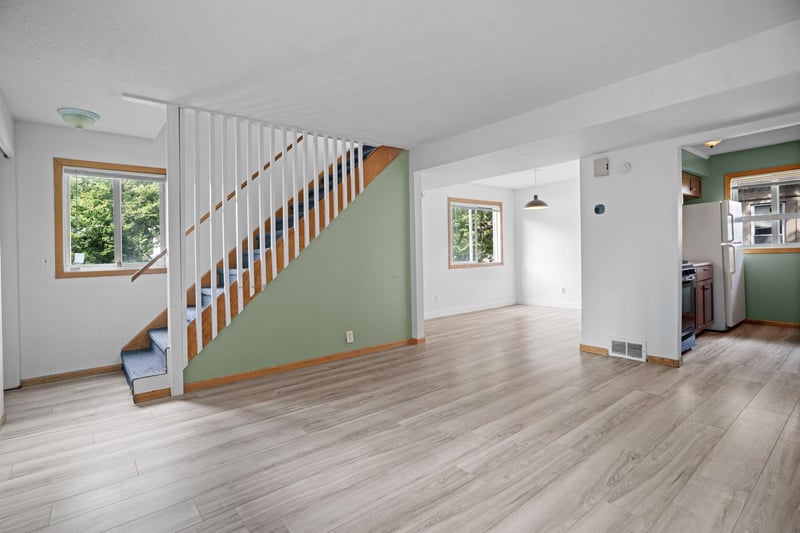 1040 13th Ave SE, Minneapolis, MN 55414
