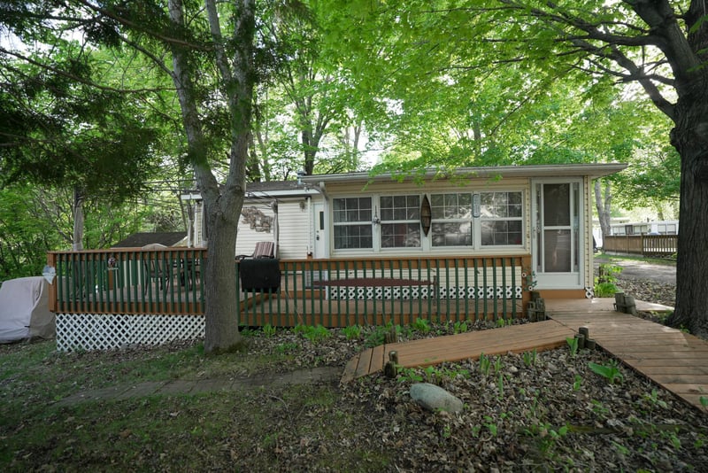 32741 N Lakes Trl #11a, Lindstrom, MN 55045