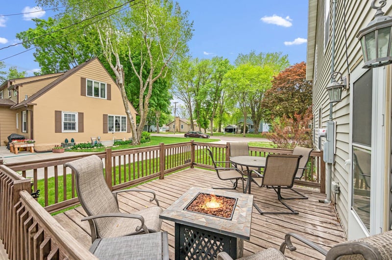 114 N 3rd Ave E, Truman, MN 56088