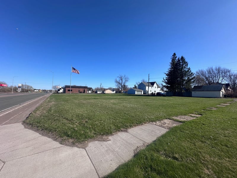 2802 E 2nd St, Superior, WI 54880