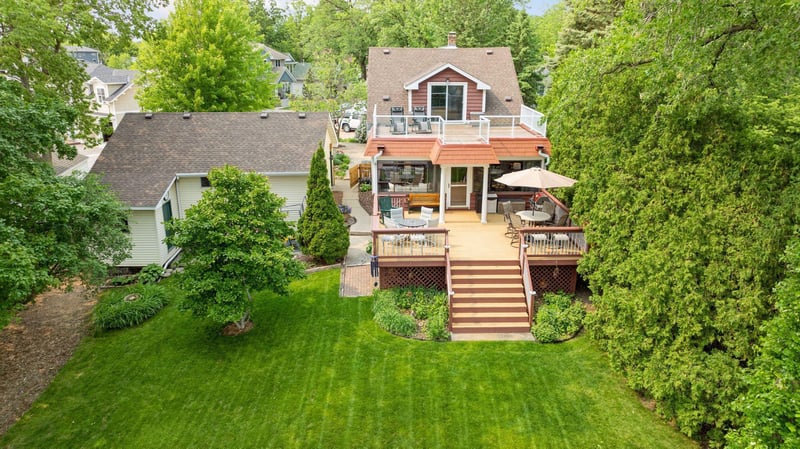 2452 Black Lake Rd, Spring Park, MN 55384