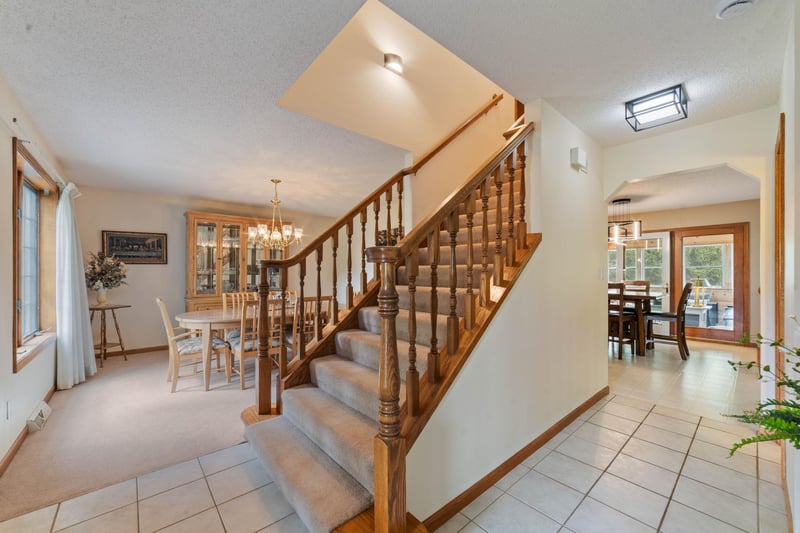 4975 Maribe Dr, Hermantown, MN 55811