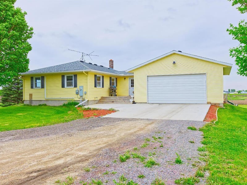 20092 Dairy Ave, Lester Prairie, MN 55354