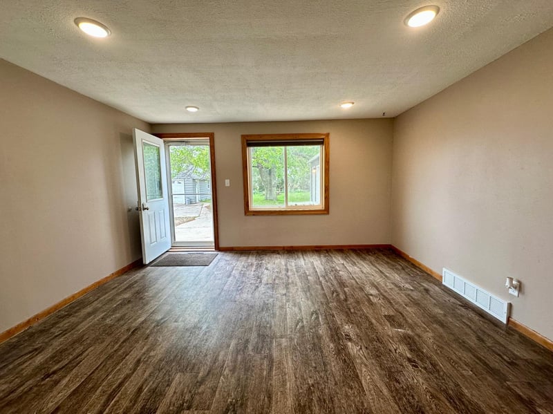 210 160th Ave, Edgerton, MN 56128