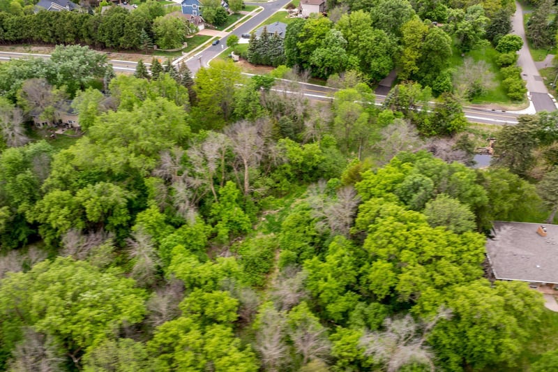 6591 Galpin Blvd, Chanhassen, MN 55331