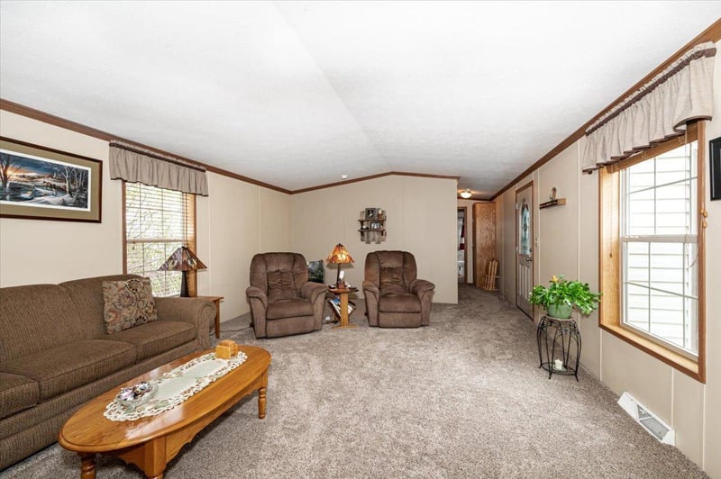 29 Burger Dr, Duluth, MN 55808