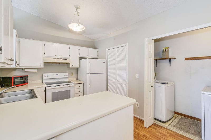 2245 Pinehurst St, Stillwater, MN 55082
