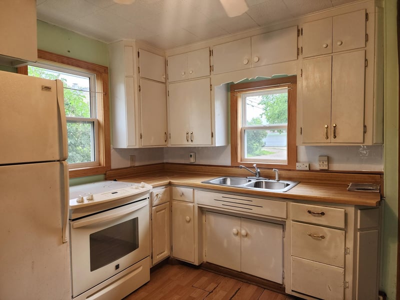 200 Jessie St, Marble, MN 55764