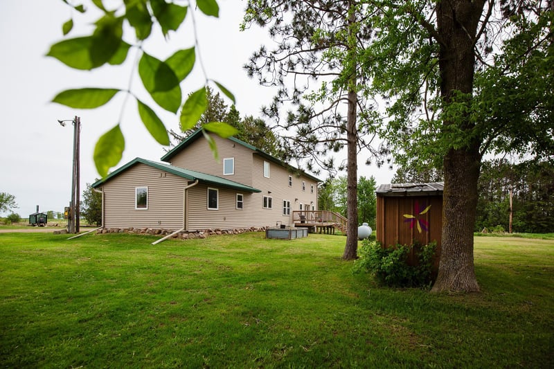 642 4th St, Clayton, WI 54004