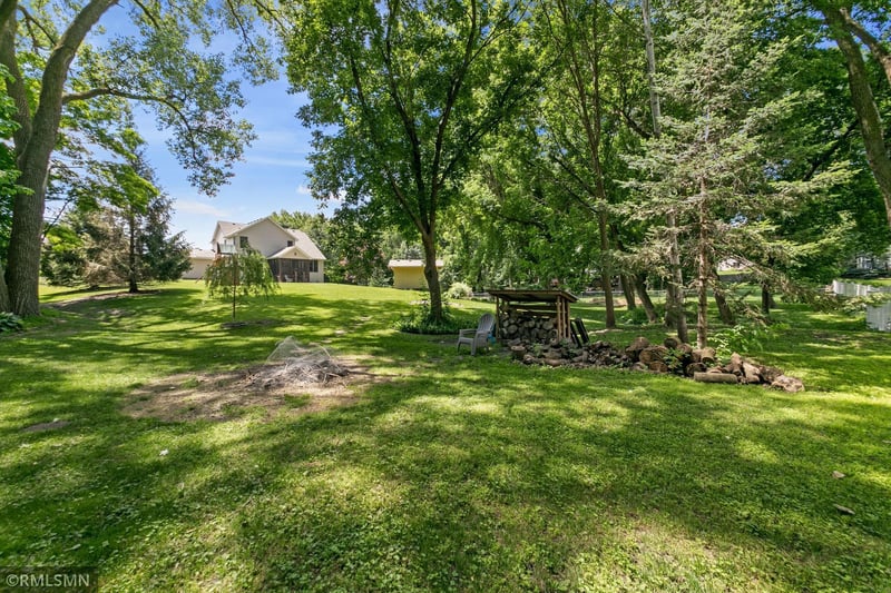 2119 13th Ave E, North Saint Paul, MN 55109