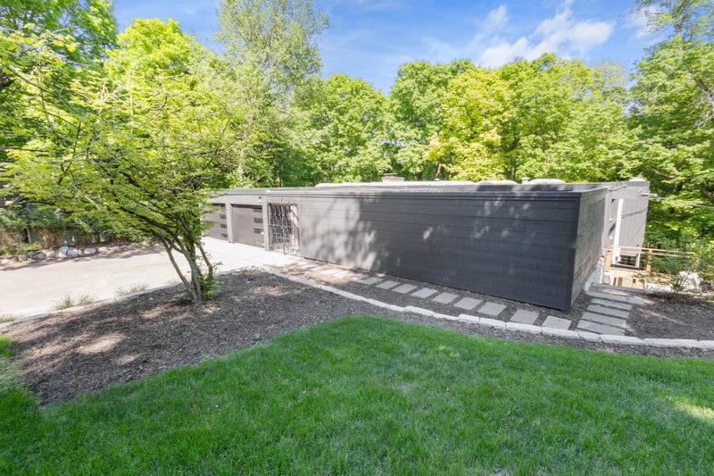 18101 Woolman Dr, Minnetonka, MN 55345