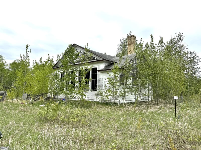 35346 240th St, Roseau, MN 56751