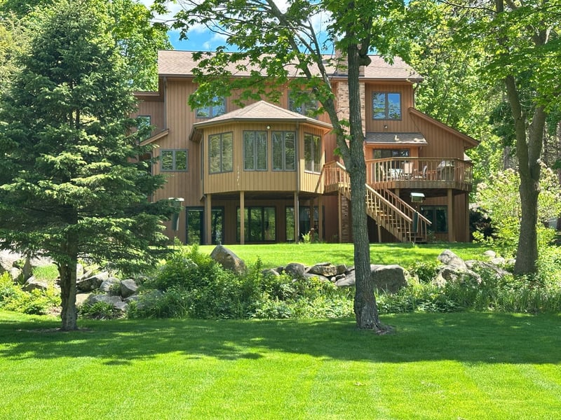 18819 329th Ave, Isle, MN 56342