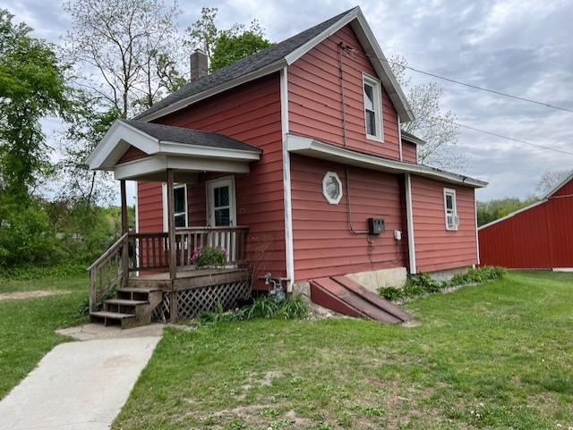 1554 Church Ave, Saint Charles, MN 55972