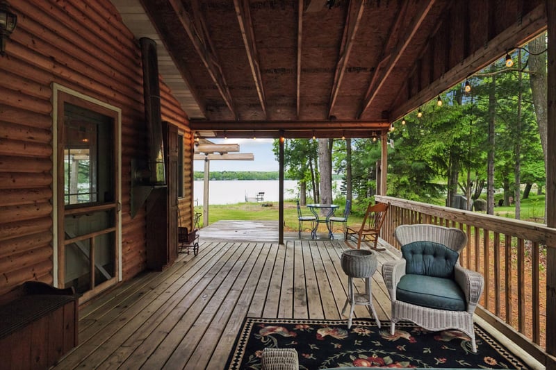 218 9 1/4 Ave, Clayton, WI 54004