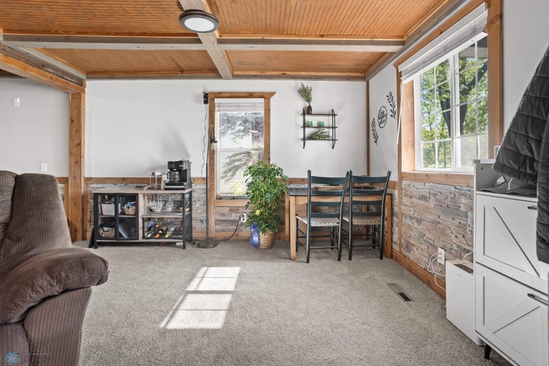 147 Center St N, Rothsay, MN 56579