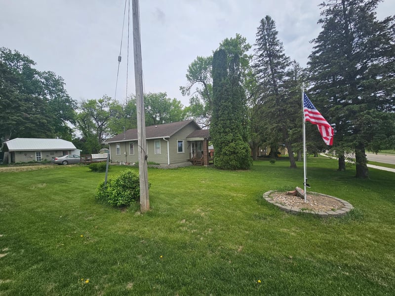 300 Main St S, Hadley, MN 56151