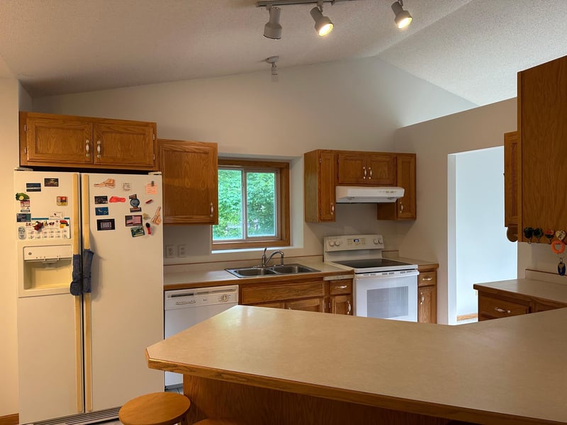 6501 Douglas Dr N, Brooklyn Park, MN 55429