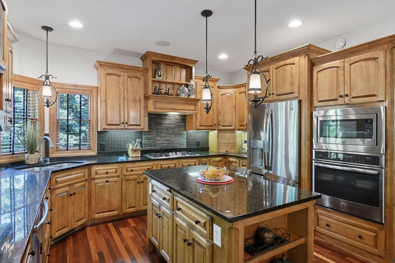 6470 Willow Ct, Minnetrista, MN 55364