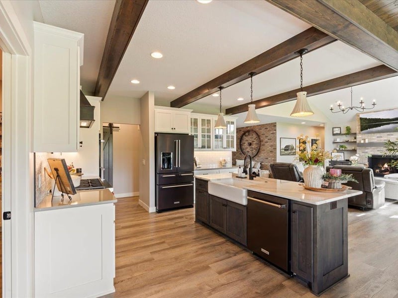 1545 Maplewood Ridge Rd, East Gull Lake, MN 56401