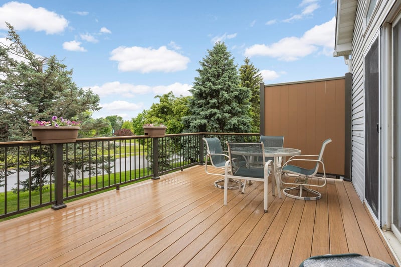746 Gilfillan Ln, White Bear Twp, MN 55127
