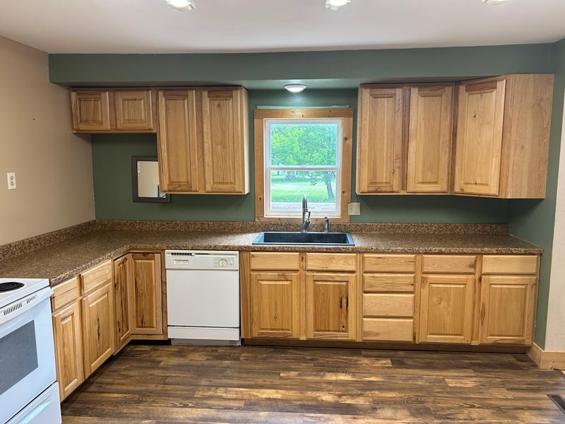 130 S Tyler St, Tyler, MN 56178