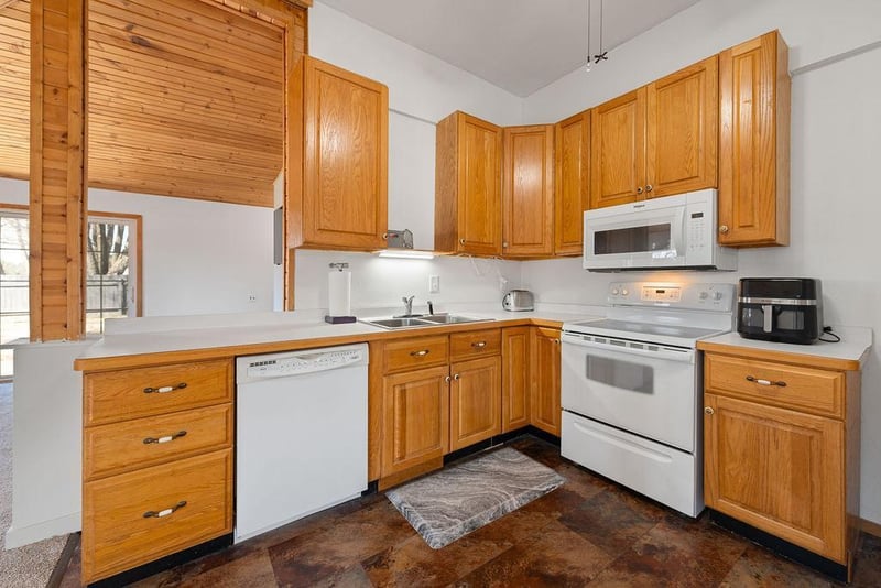408 State St E, Grey Eagle, MN 56336
