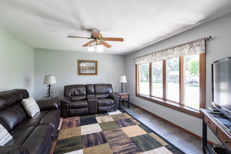 32 E 7th St, Buffalo City, WI 54622