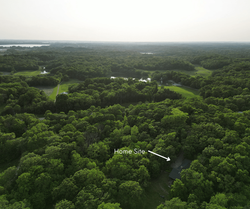 22483 5th St NW, New London, MN 56273