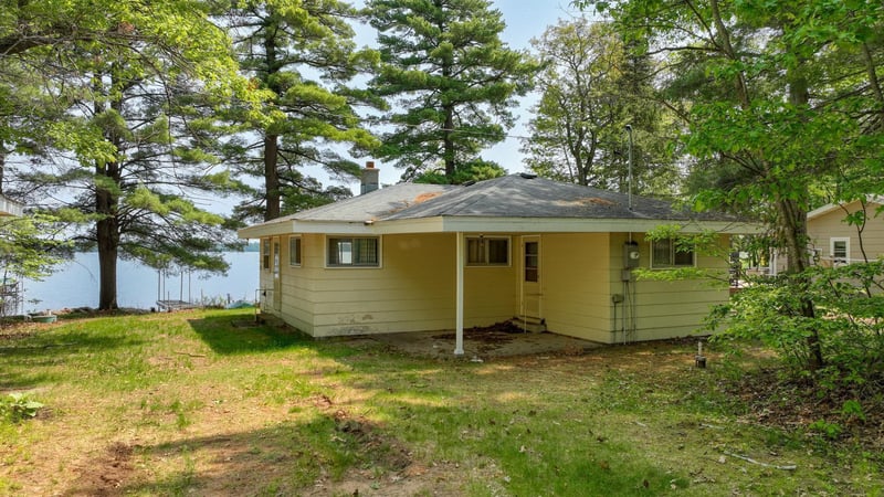 5922N West Shore Ln, Stone Lake, WI 54876