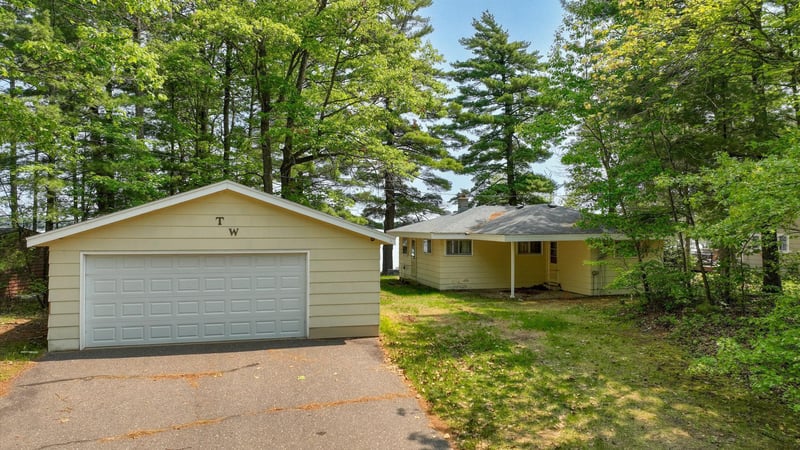 5922N West Shore Ln, Stone Lake, WI 54876