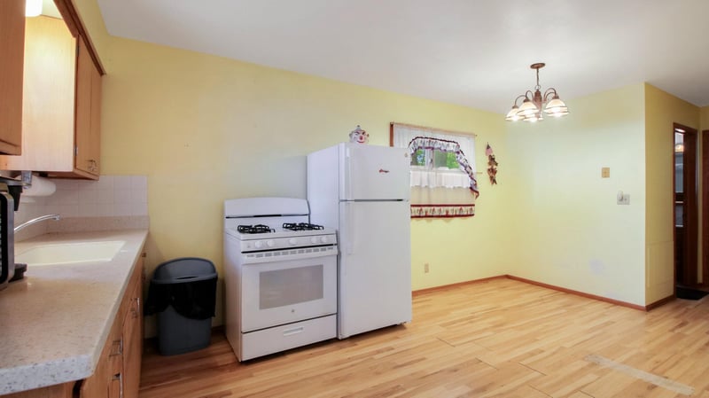 5922N West Shore Ln, Stone Lake, WI 54876