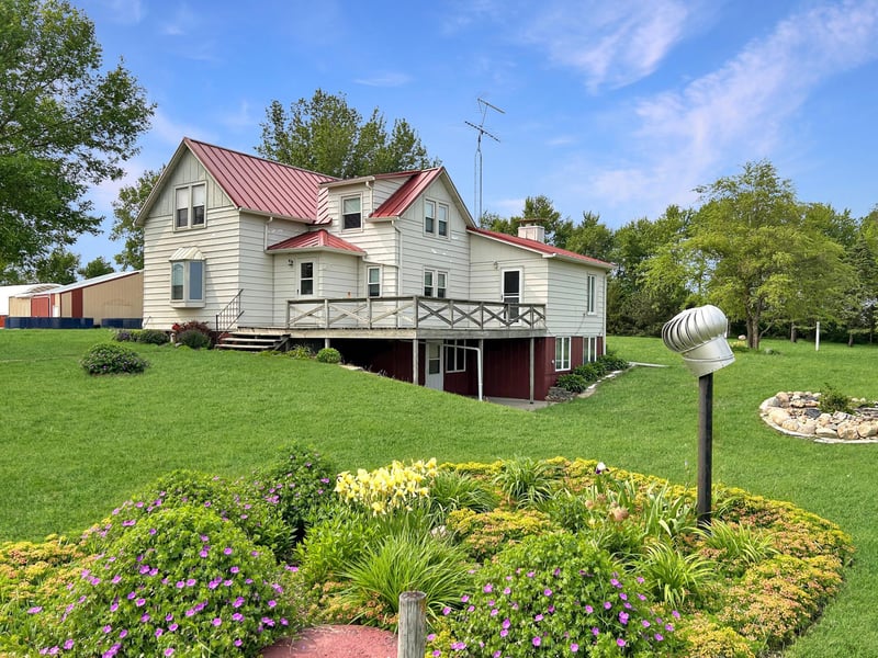 40703 770th St, Lakefield, MN 56150