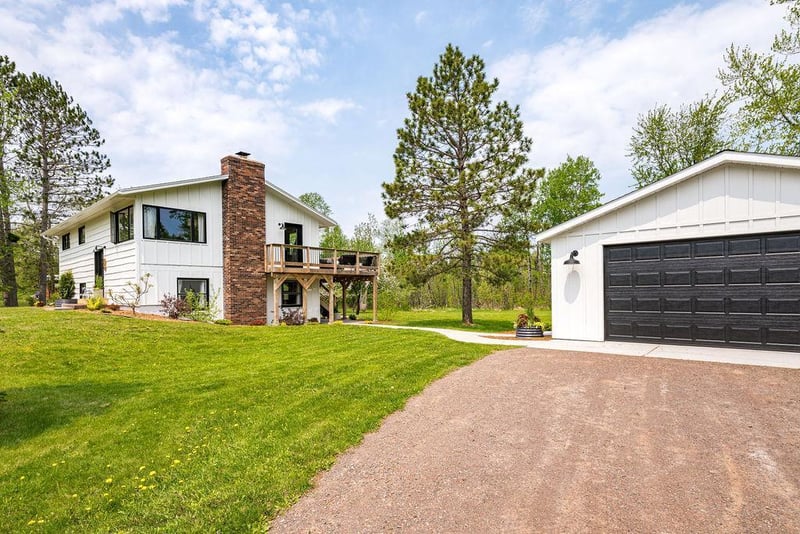 315 Pleasant View Rd, Duluth, MN 55803