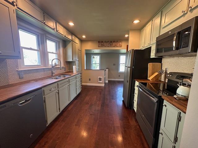 7 W Shagawa Rd, Ely, MN 55731
